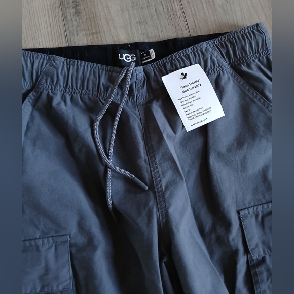 NWT UGG Jayceson Cargo Pants Men's Size M - Picture 2 of 4